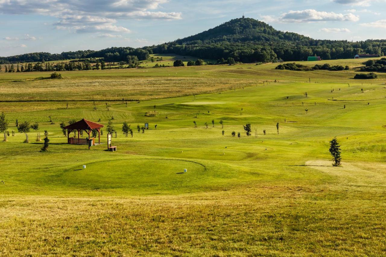 Golf Resort Česká Lípa Nový Bor Exterior foto